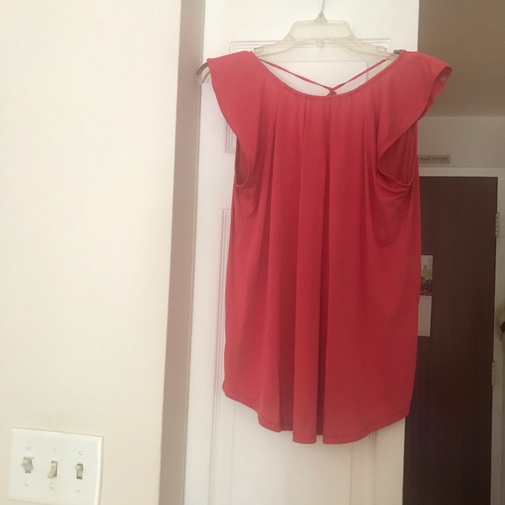 4/$25 ANN TAYLOR LOFT CORAL TOP